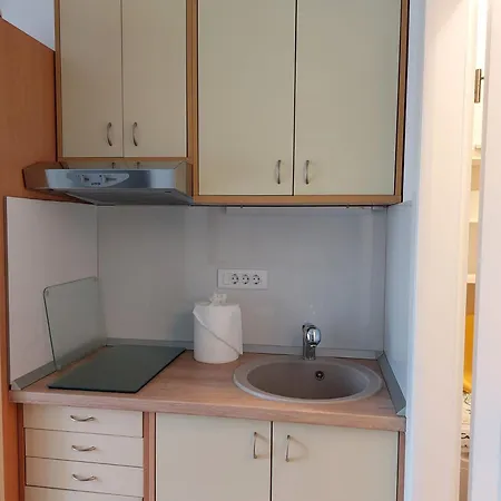 With Parking Space - 23153 Makarska