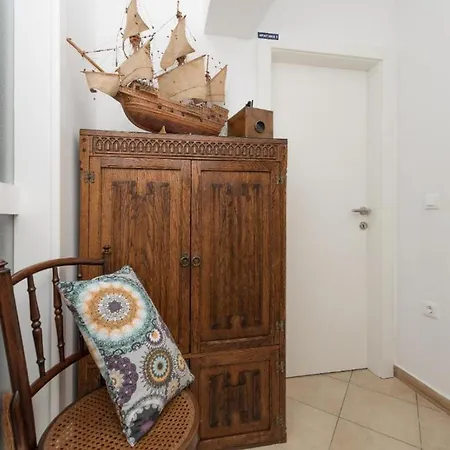 With Parking Space - 23153 Lägenhet *